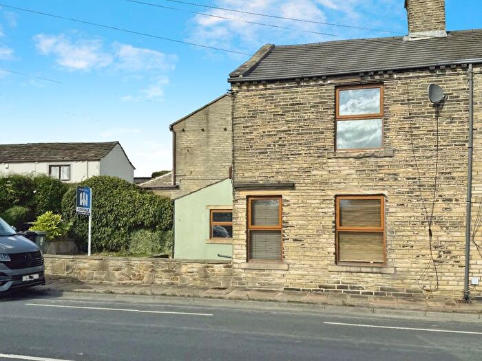 2 Bedroom End Of Terrace House For Sale In Halifax Road, Scholes, Cleckheaton, BD19