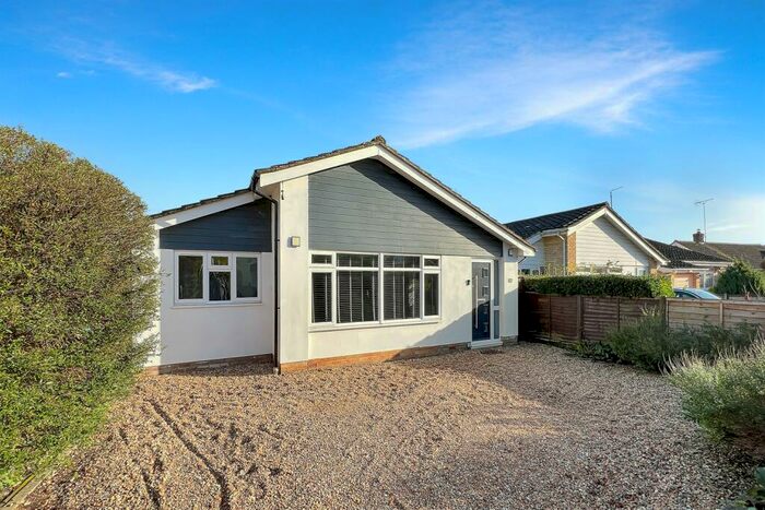 3 Bedroom Detached Bungalow To Rent In Bedroom Detached Bungalow In Barnham, PO22