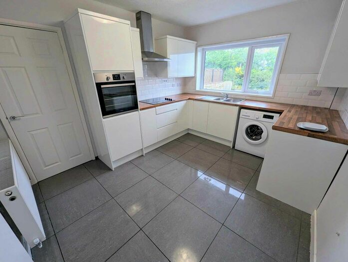 3 Bedroom Semi-Detached House To Rent In Northfield Close, Caerleon, Newport, NP18