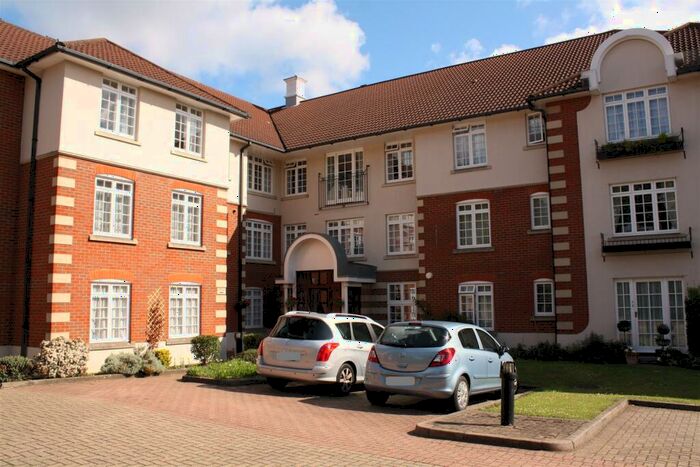 1 Bedroom Flat To Rent In Crothall Close, Palmers Green, London, N13