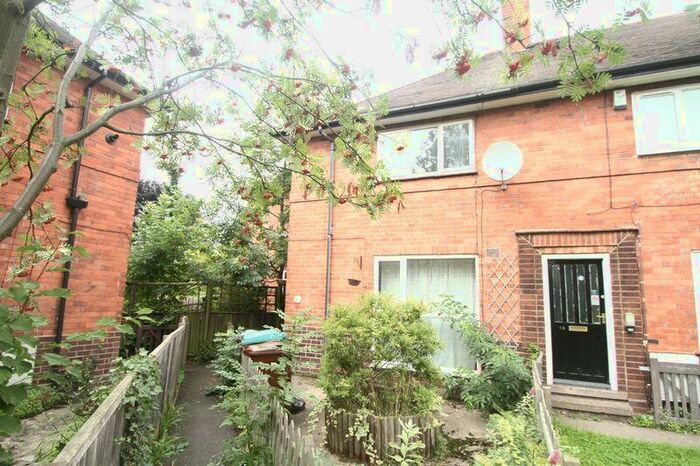 4 Bedroom End Of Terrace House To Rent In Coleby Avenue, Nottingham, NG7