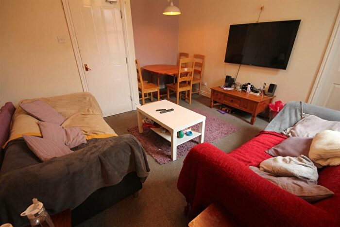 5 Bedroom Maisonette To Rent In Bayswater Road, Jesmond, Newcastle Upon Tyne, NE2