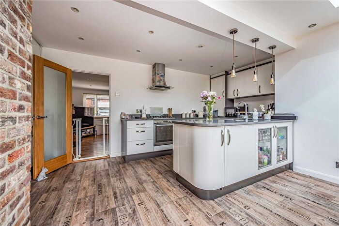 2 Bedroom End Terrace House For Sale In Winchfield Crescent, Bedhampton, PO9
