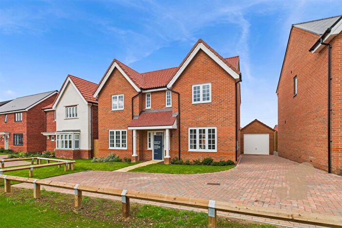 4 Bedroom Detached House For Sale In Starling Close, Long Melford, CO10