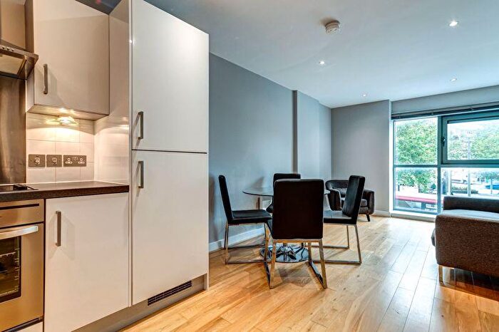 1 Bedroom Flat To Rent In Central Quay North, Broad Quay, Bristol, BS1