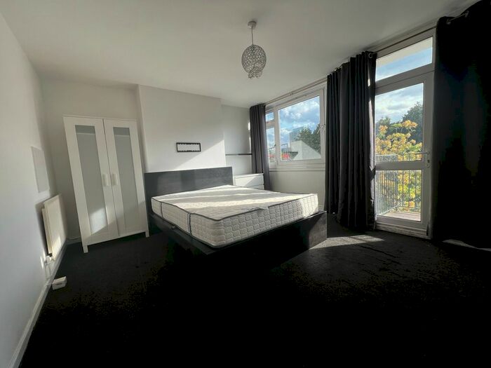 3 Bedroom Maisonette To Rent In Talwin Street, London, E3