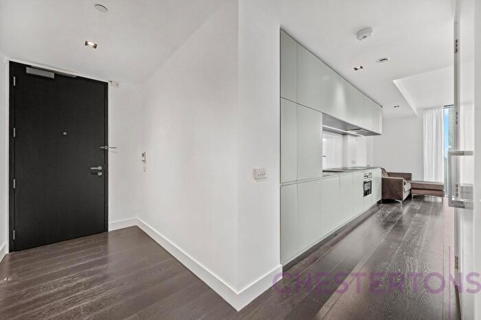 1 Bedroom Flat To Rent In Amory Tower, Marsh Wall, E14