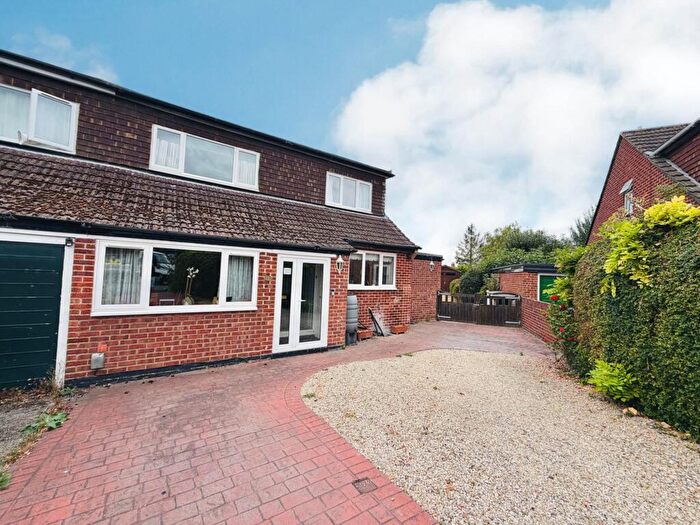 4 Bedroom Semi-Detached House For Sale In Brookside Cholsey, Wallingford, OX10