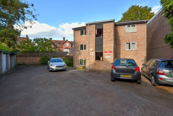 1 Bedroom Flat To Rent In Pollard Court, Malvern Road, Stoneygate, Leicester, LE2