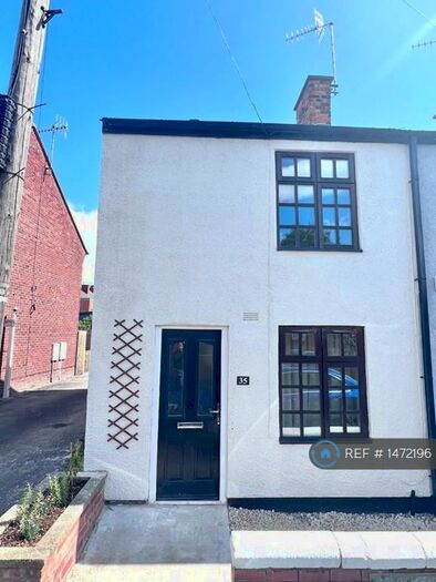 2 Bedroom End Of Terrace House To Rent In Victoria Street West, Chesterfield, S40