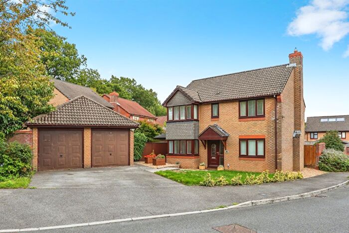4 Bedroom Detached House For Sale In Rufus Close, Rownhams, Southampton, SO16