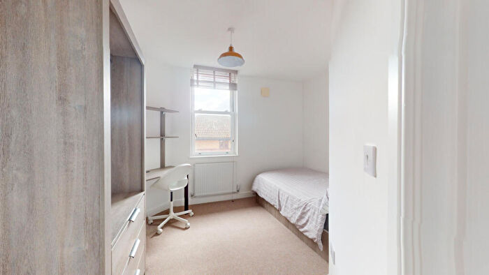 1 Bedroom House To Rent In The Grove, Nottingham, NG7