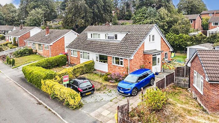 4 Bedroom Semi-Detached Bungalow For Sale In Powis Avenue, Oswestry, SY11