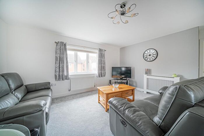 2 Bedroom Coach House For Sale In Masham Walk, Andover, SP11