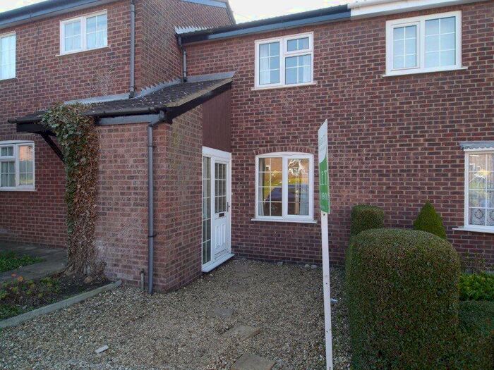 2 Bedroom Town House To Rent In Burton Close, Oadby, Leics, LE2