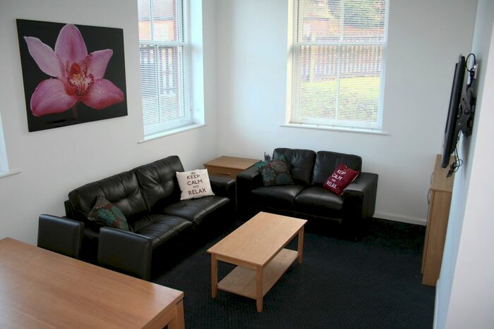 5 Bedroom Flat To Rent In St David's Hill, Exeter, EX4