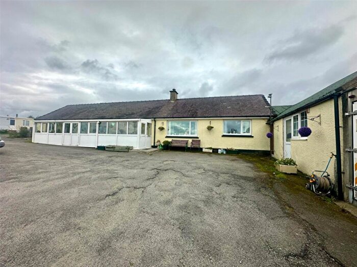 3 Bedroom Bungalow For Sale In Ceunant, Caernarfon, Gwynedd, LL55