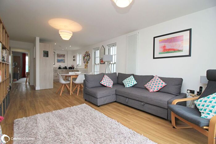 2 Bedroom Flat For Sale In Canterbury Road, Margate, CT9