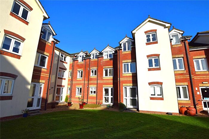 1 Bedroom Retirement Property For Sale In Willow Court, Ackender Road, Alton, Hampshire, GU34