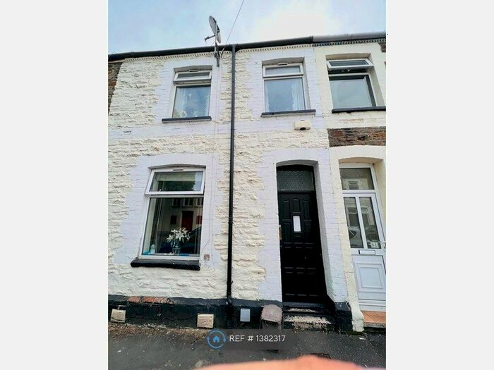 4 Bedroom Terraced House To Rent In May Street, Cardiff, CF24