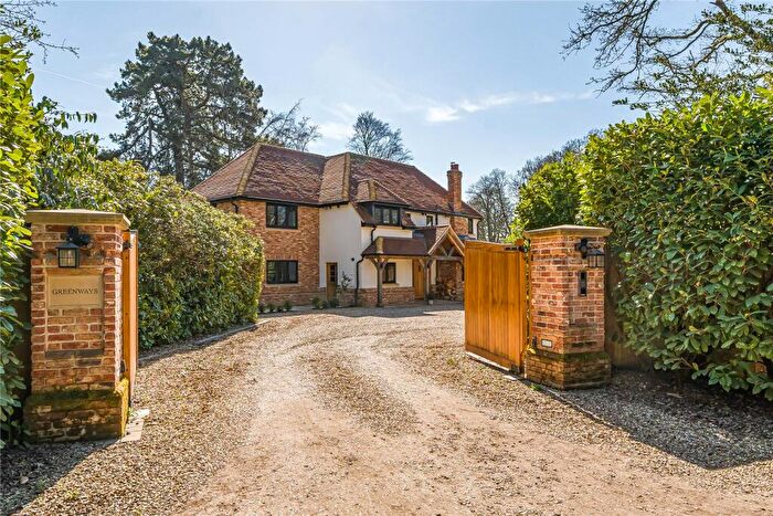 5 Bedroom Detached House For Sale In Hightown Hill, Ringwood, Hampshire, BH24