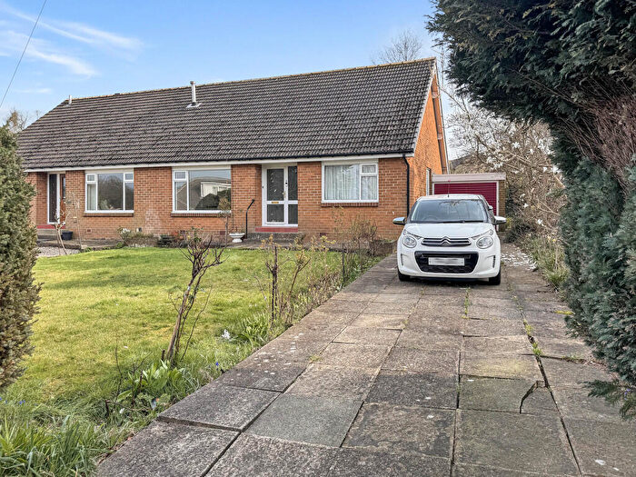3 Bedroom Semi-Detached Bungalow For Sale In Ringwood Edge, Elland, HX5