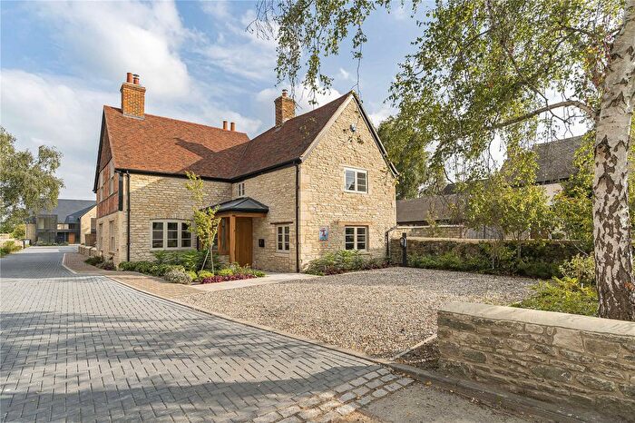5 Bedroom Detached House For Sale In High Street, Standlake, Witney, Oxfordshire, OX29