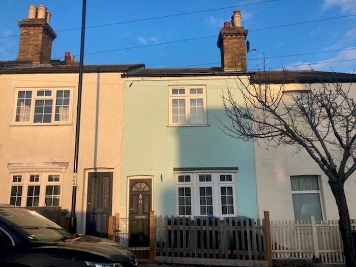2 Bedroom Terraced House To Rent In Love Lane, South Norwood, SE25