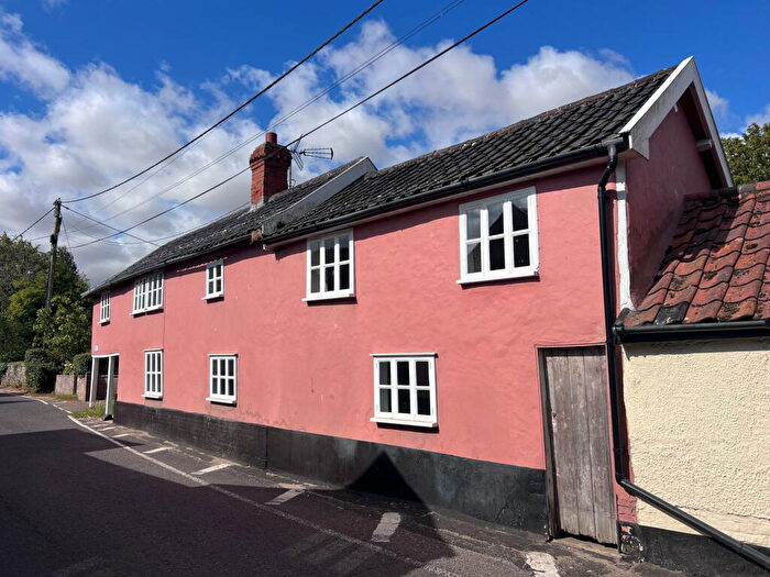 4 Bedroom Cottage For Sale In Metfield, Near Harleston, Suffolk, IP20