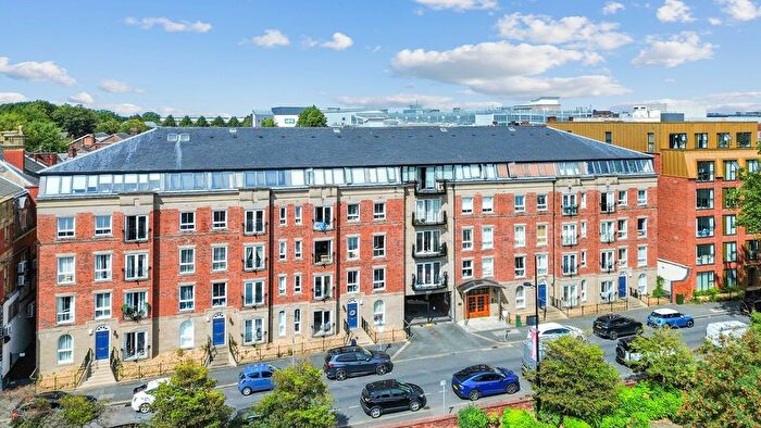 1 Bedroom Flat For Sale In Palmyra Square North, Warrington, WA1