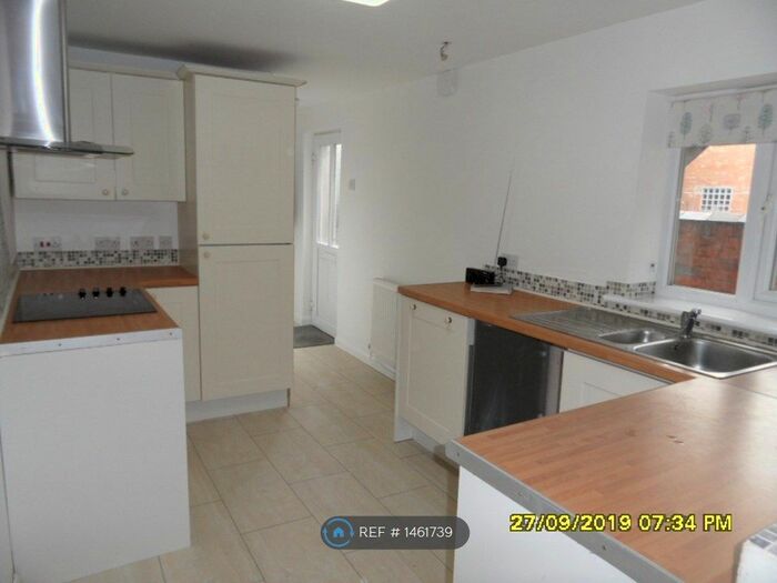 1 Bedroom Flat To Rent In Nottingham Road, Loughborough, LE11