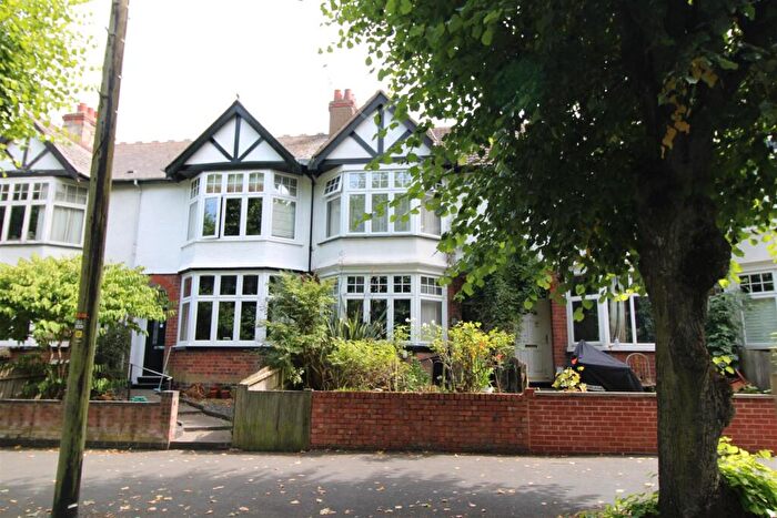 4 Bedroom Terraced House For Sale In Park Road, Town Centre, Rugby, CV21