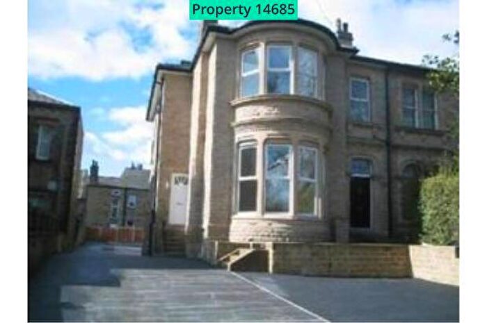 2 Bedroom Apartment To Rent In Gledholt Road, Huddersfield, HD1