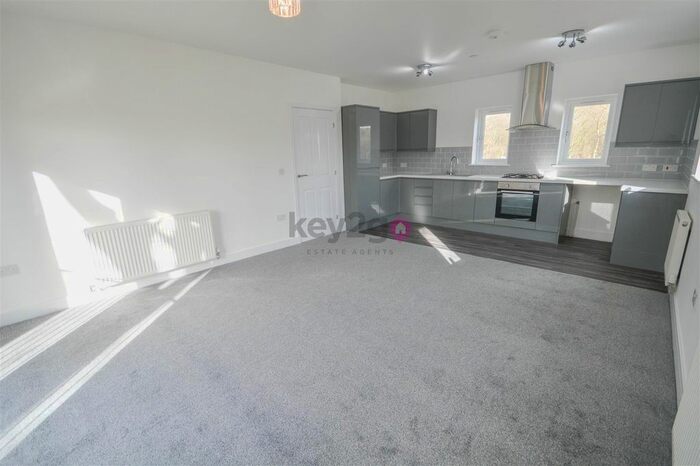 2 Bedroom Flat To Rent In Sussex Road, Chapeltown, S35