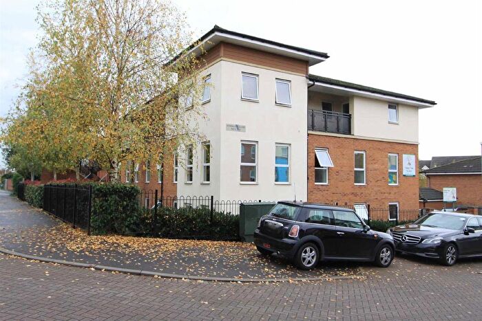 2 Bedroom Flat To Rent In Admiralty Close, West Drayton, UB7