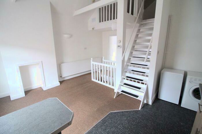 1 Bedroom Flat To Rent In West Street, Bristol, BS3