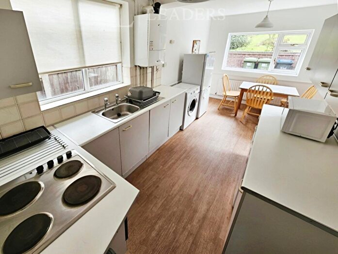 4 Bedroom Semi-Detached House To Rent In Dalehouse Lane, Kenilworth, CV8