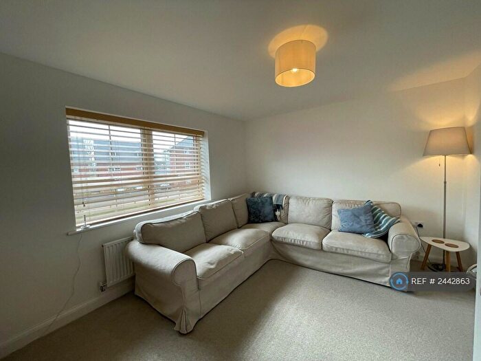 3 Bedroom Semi-Detached House To Rent In Rawlings Close, Swanage, BH19