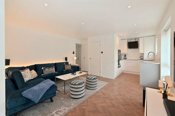 2 Bedroom Apartment To Rent In Britannia Village, Drake Hall, E16