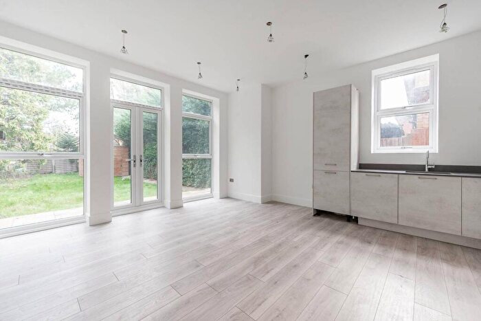 2 Bedroom Flat For Sale In West End Lane, Pinner, HA5