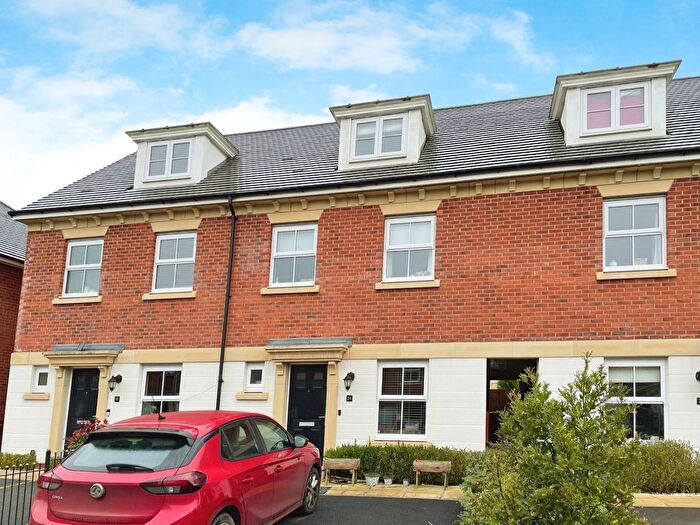 4 Bedroom Terraced House For Sale In Alanbrooke Road, Saighton, Chester, Cheshire, CH3
