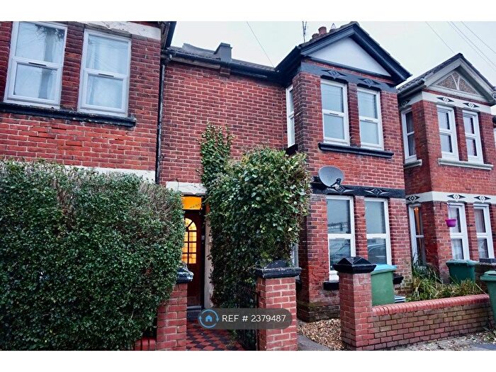 3 Bedroom Terraced House To Rent In Malmesbury Road, Southampton, SO15