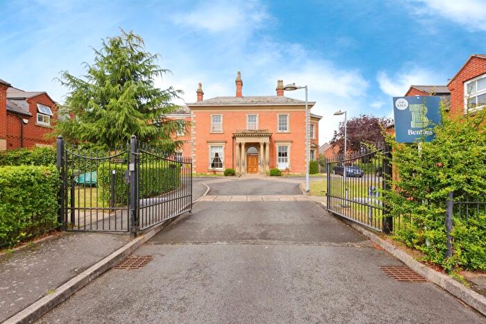 2 Bedroom Flat For Sale In Edith Murphy Close, Birstall, Leicester, LE4