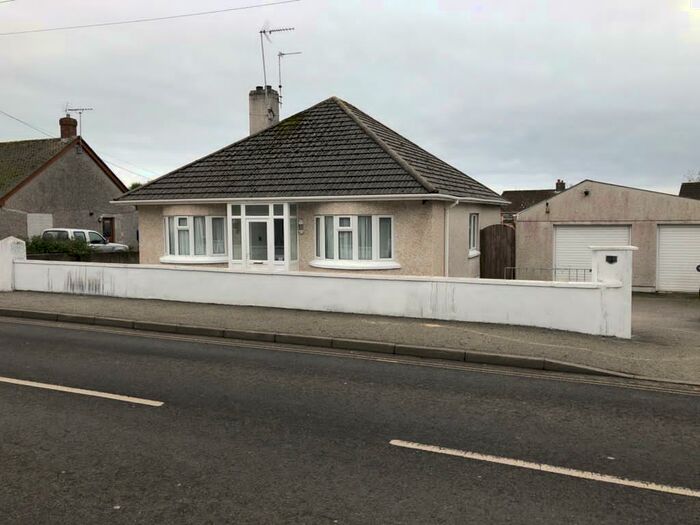 3 Bedroom Detached House To Rent In Bethel Road, St. Austell, PL25