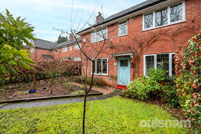 3 Bedroom Semi Detached House For Sale In Hole Lane, Bournville Village Trust, Northfield, Birmingham, B31