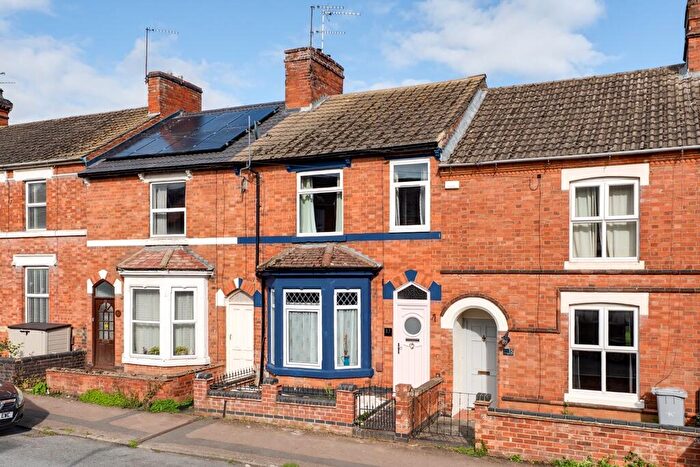 3 Bedroom Terraced House For Sale In Argyll Street, Kettering, NN15