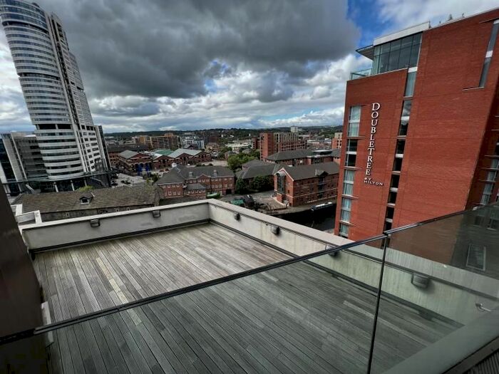 3 Bedroom Flat To Rent In Watermans Place, Granary Wharf, Leeds, LS1