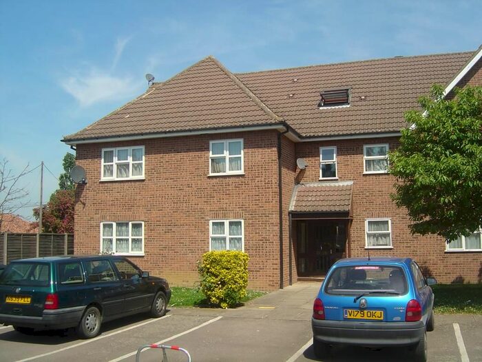 Studio To Rent In Russet Close, Stewartby, MK43