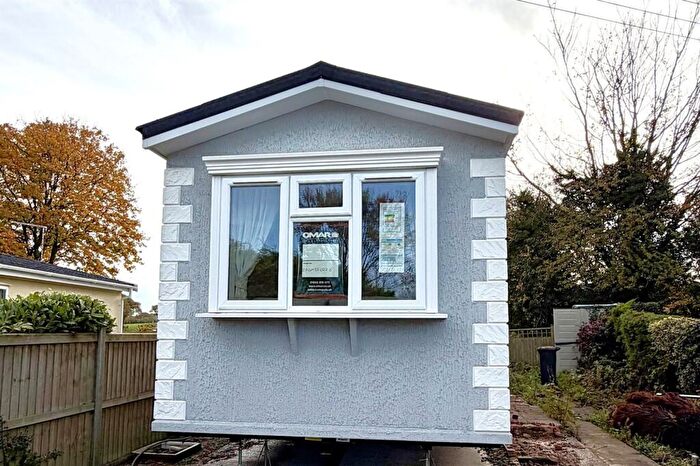 1 Bedroom Mobile Home For Sale In Badcocks Lane, Spurstow, CW6