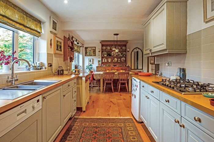 4 Bedroom Detached House For Sale In Springhill Close, Nailsworth, GL6
